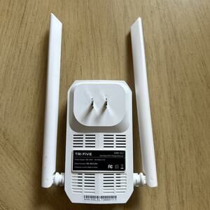 Tri Five Wi-Fi Dual-Band Range Extender 5GHZ and 2.4GHZ Model SW-02